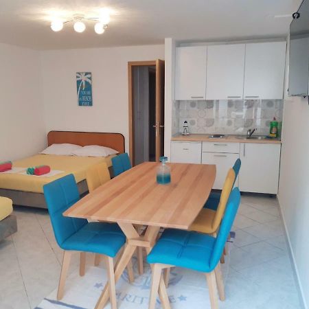 דרבניק Villa Star מראה חיצוני תמונה