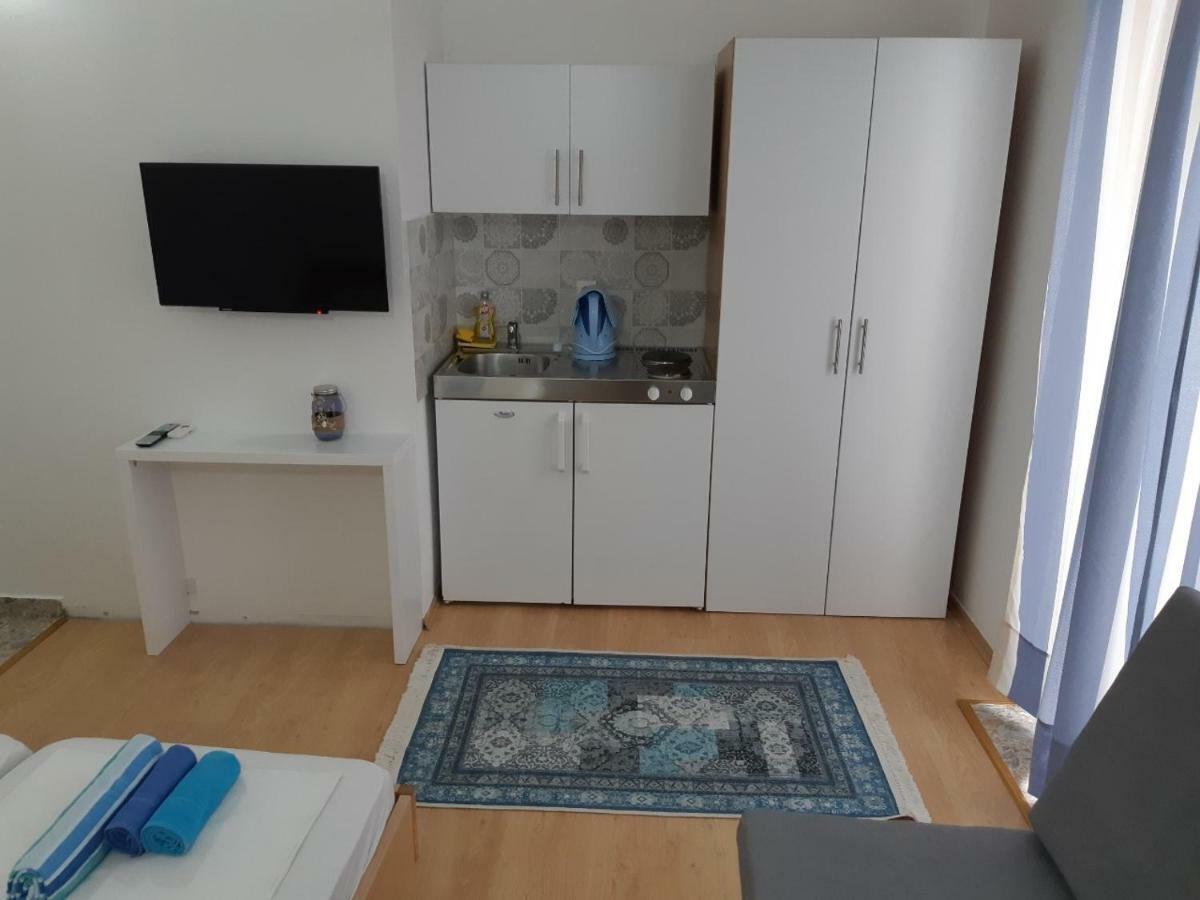 דרבניק Villa Star מראה חיצוני תמונה